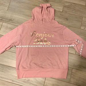 Oversized pink hoodie